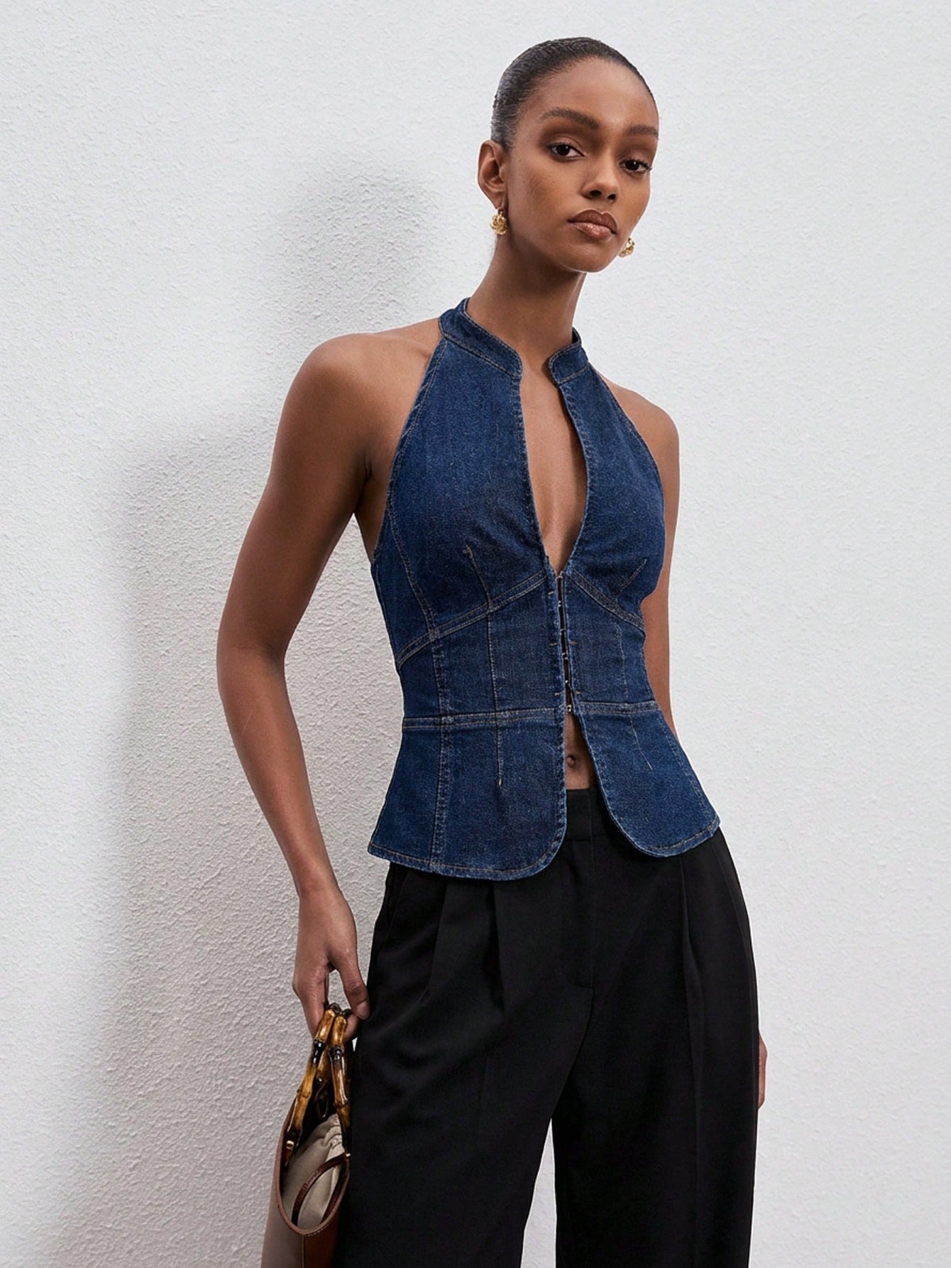 Blusa de Mezclilla Ajustada con Escote Halter