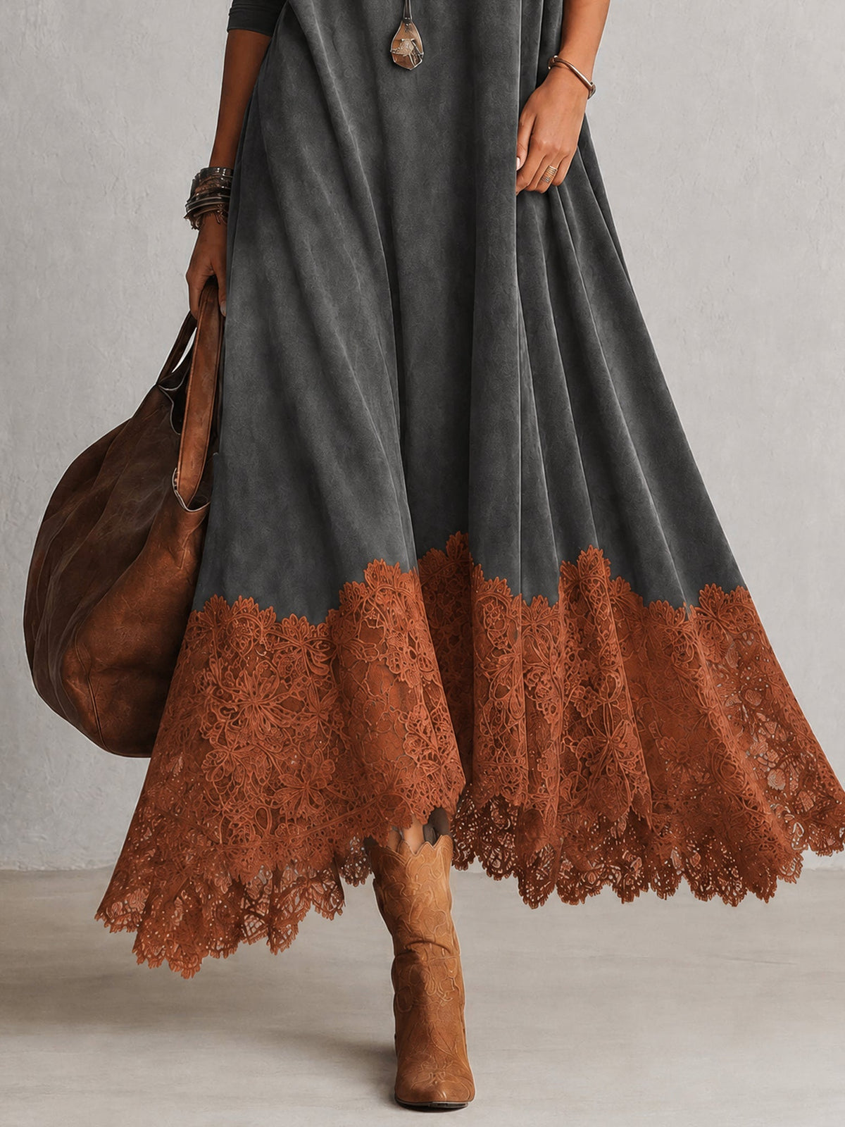 BRUNA | Vestido Largo Efecto Ante con Bajo de Encaje