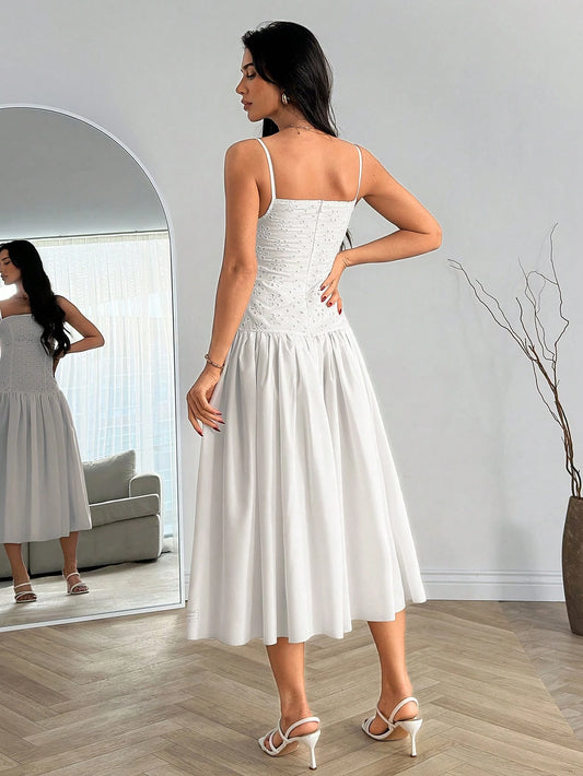 Vestido Midi con Corpiño de Broderie