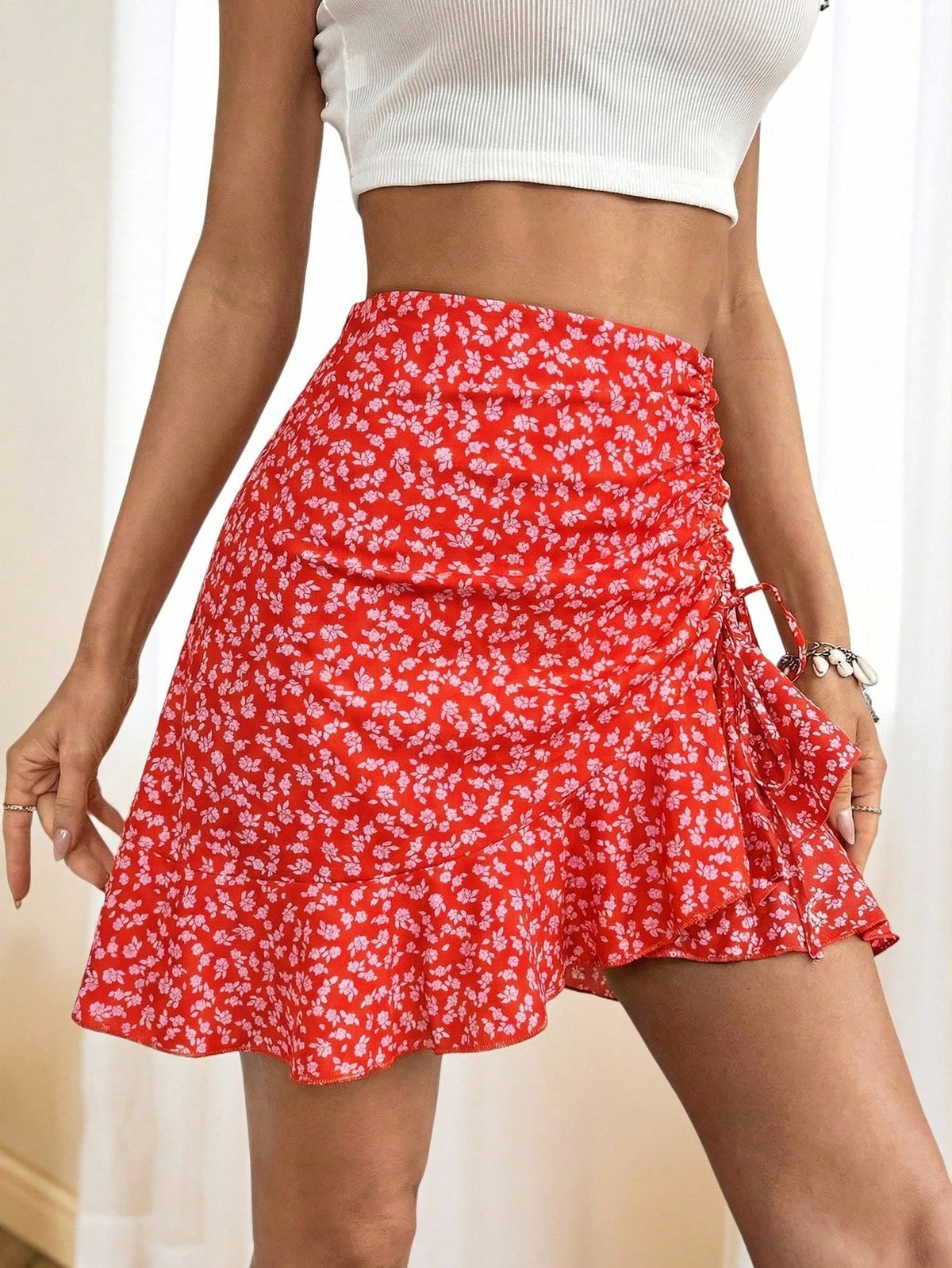 Minifalda Floral con Volantes