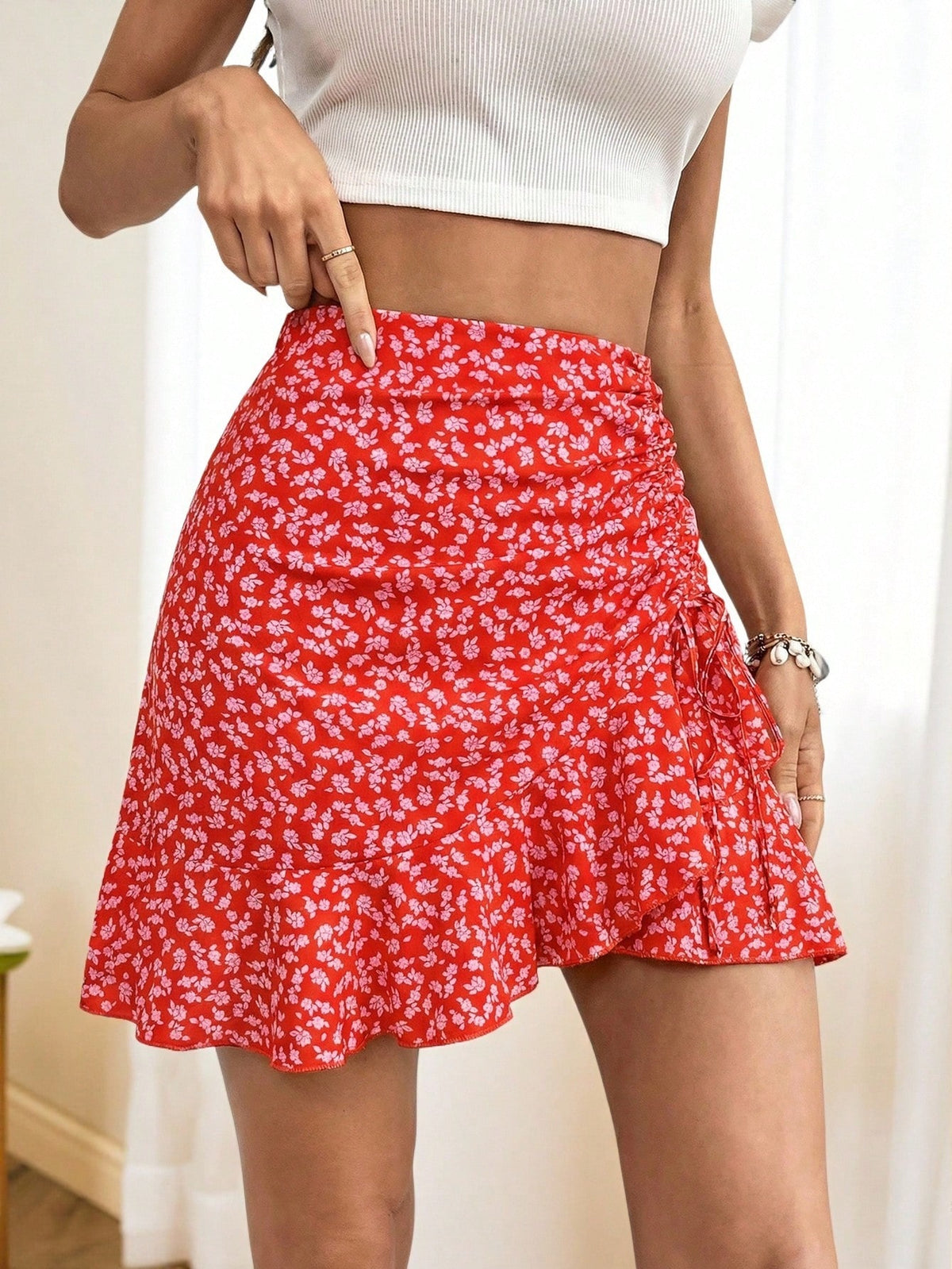 Minifalda Floral con Volantes