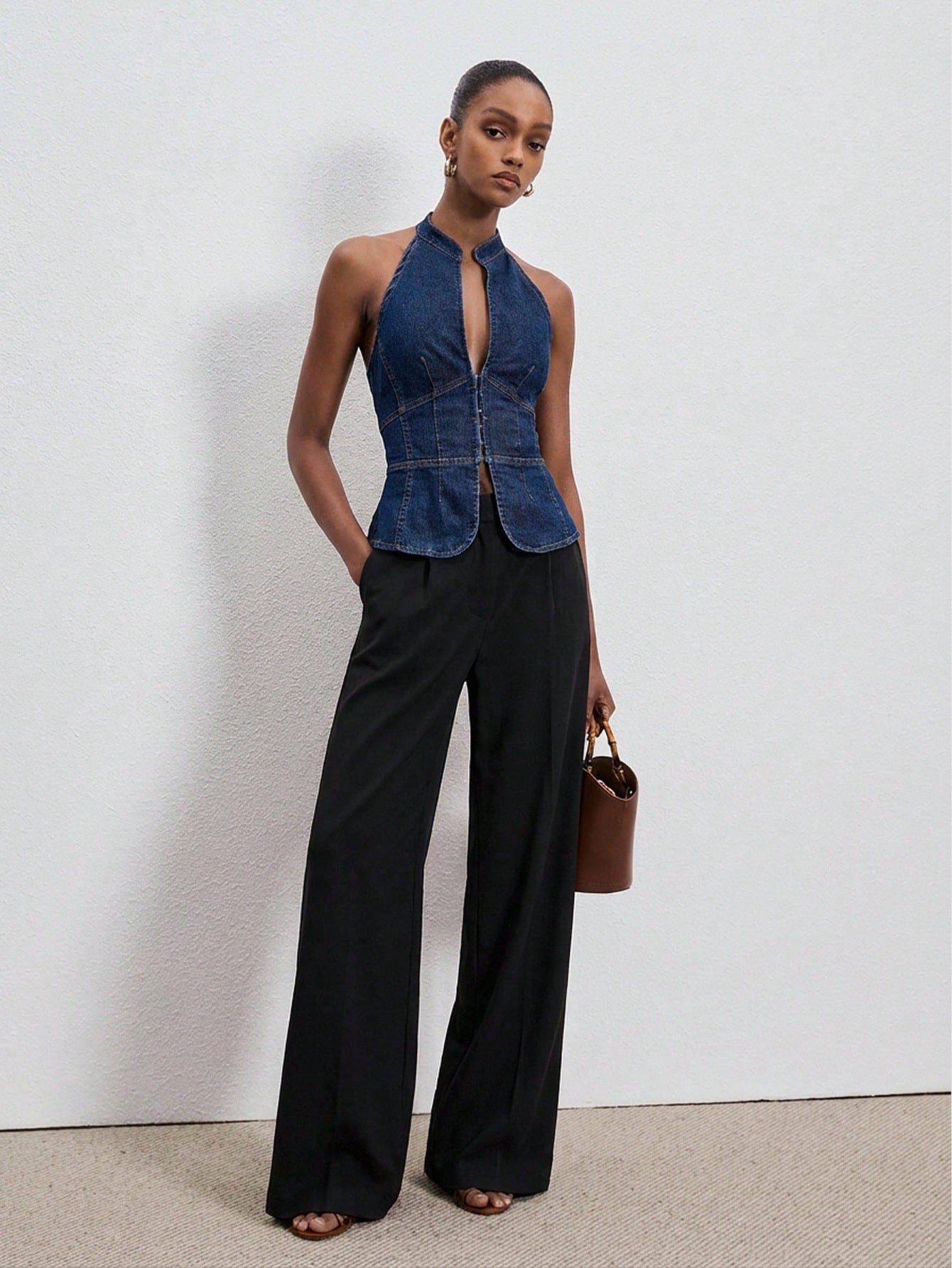 Blusa de Mezclilla Ajustada con Escote Halter