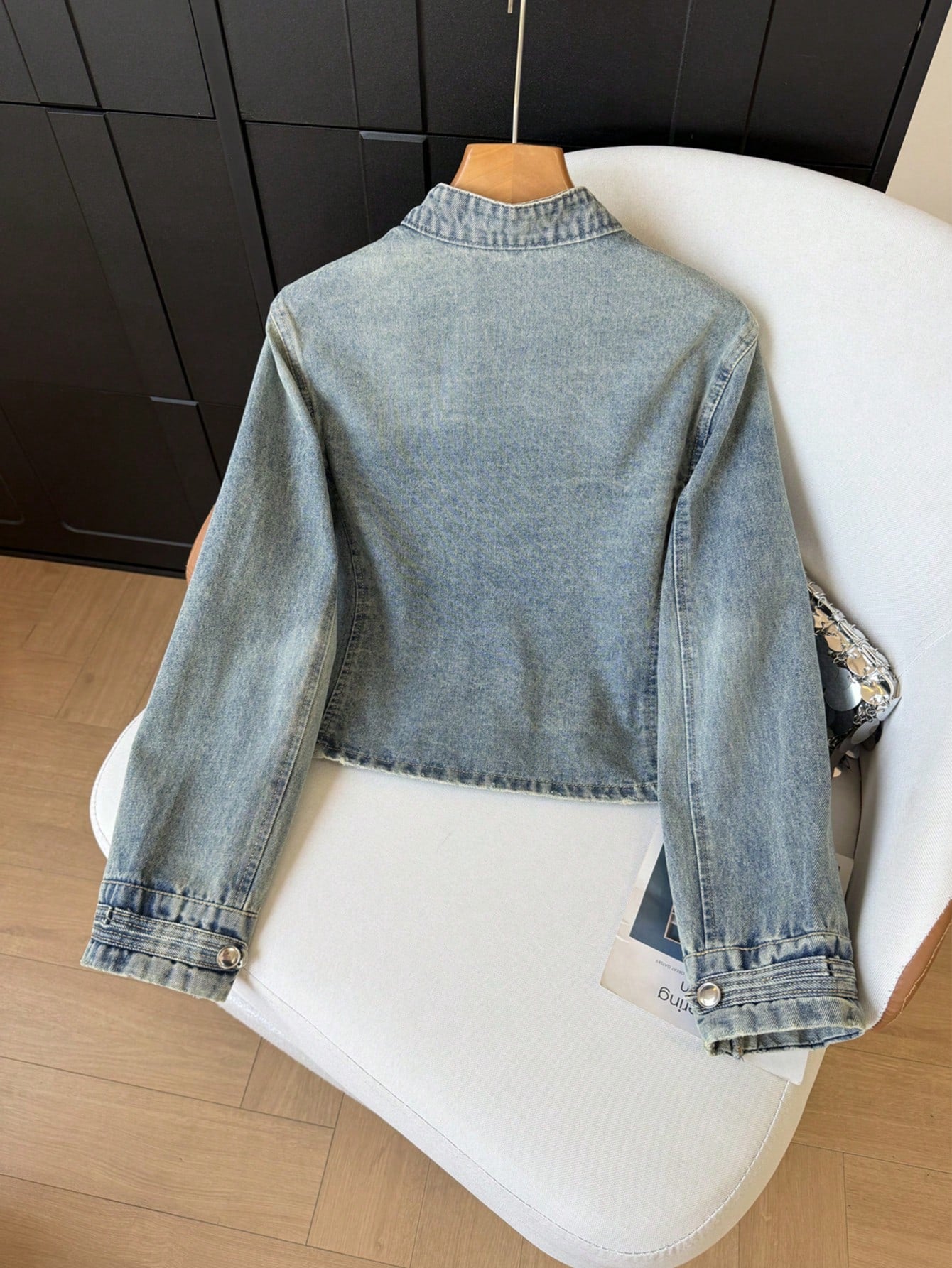 Chaqueta Vaquera Corta Estilo Militar – Efecto Desgastado