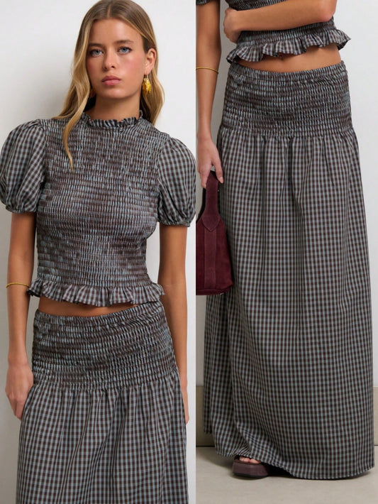 Conjunto de Dos Piezas a Cuadros con Top Abullonado y Falda Maxi