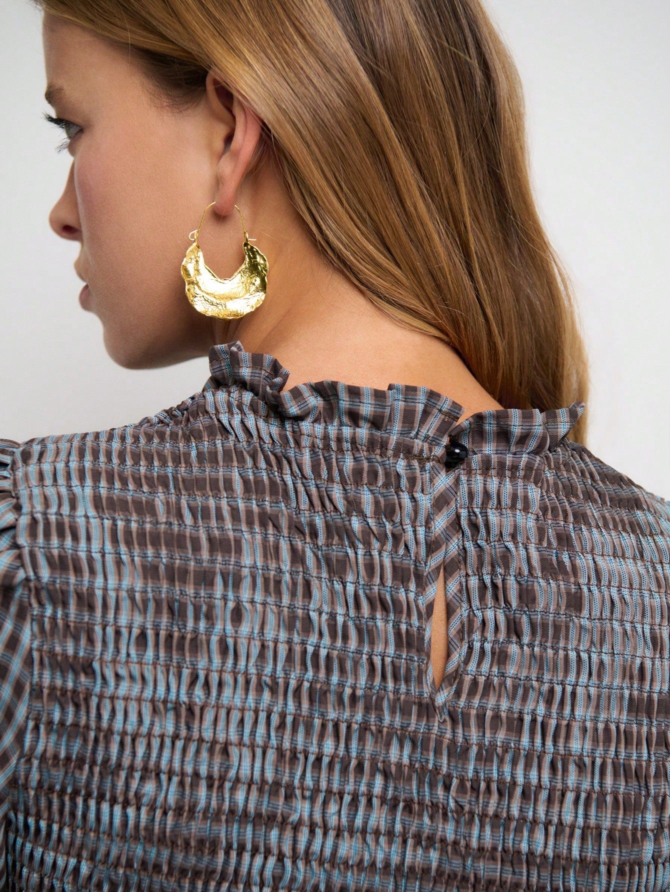Conjunto de Dos Piezas a Cuadros con Top Abullonado y Falda Maxi