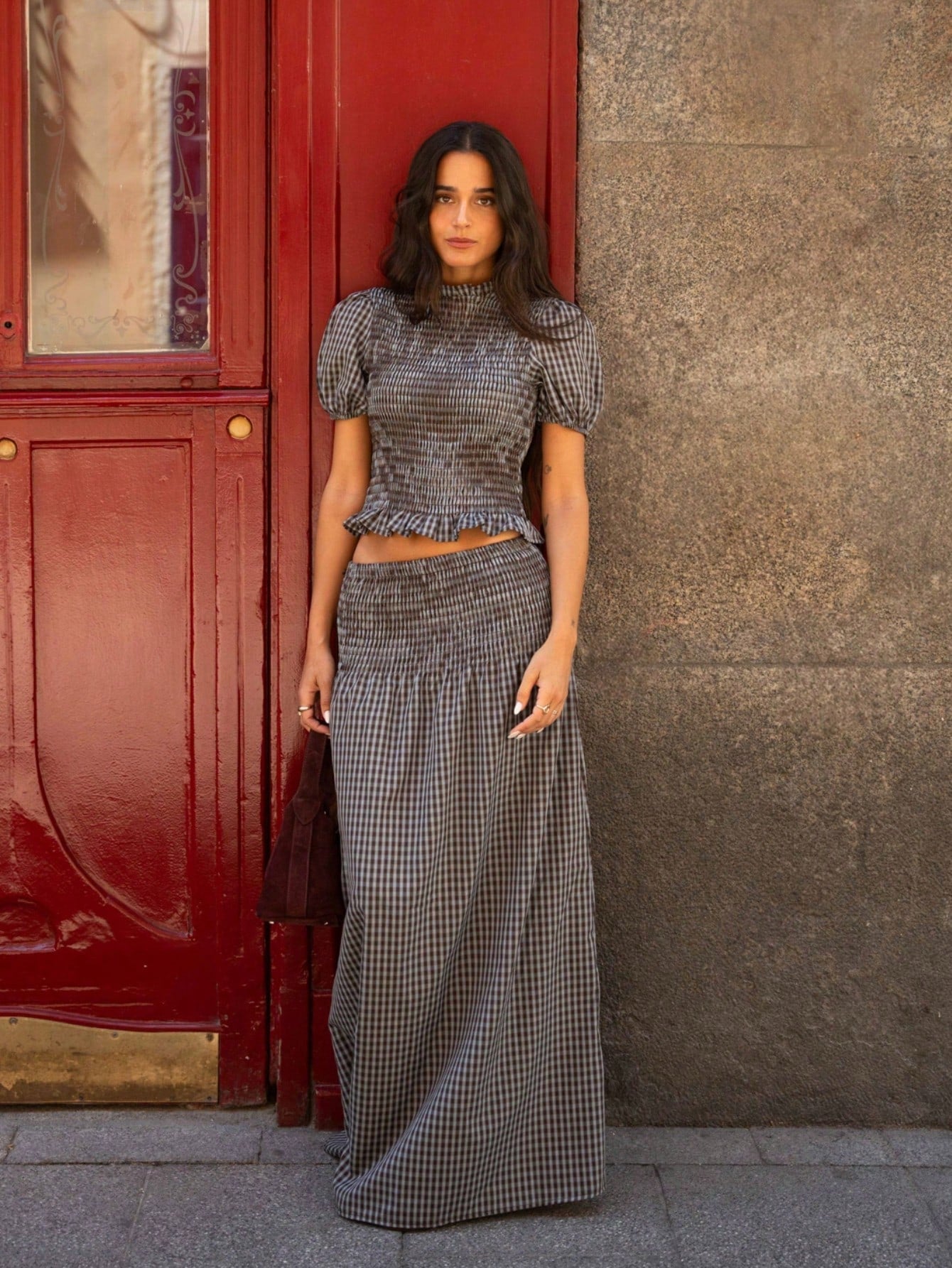 Conjunto de Dos Piezas a Cuadros con Top Abullonado y Falda Maxi
