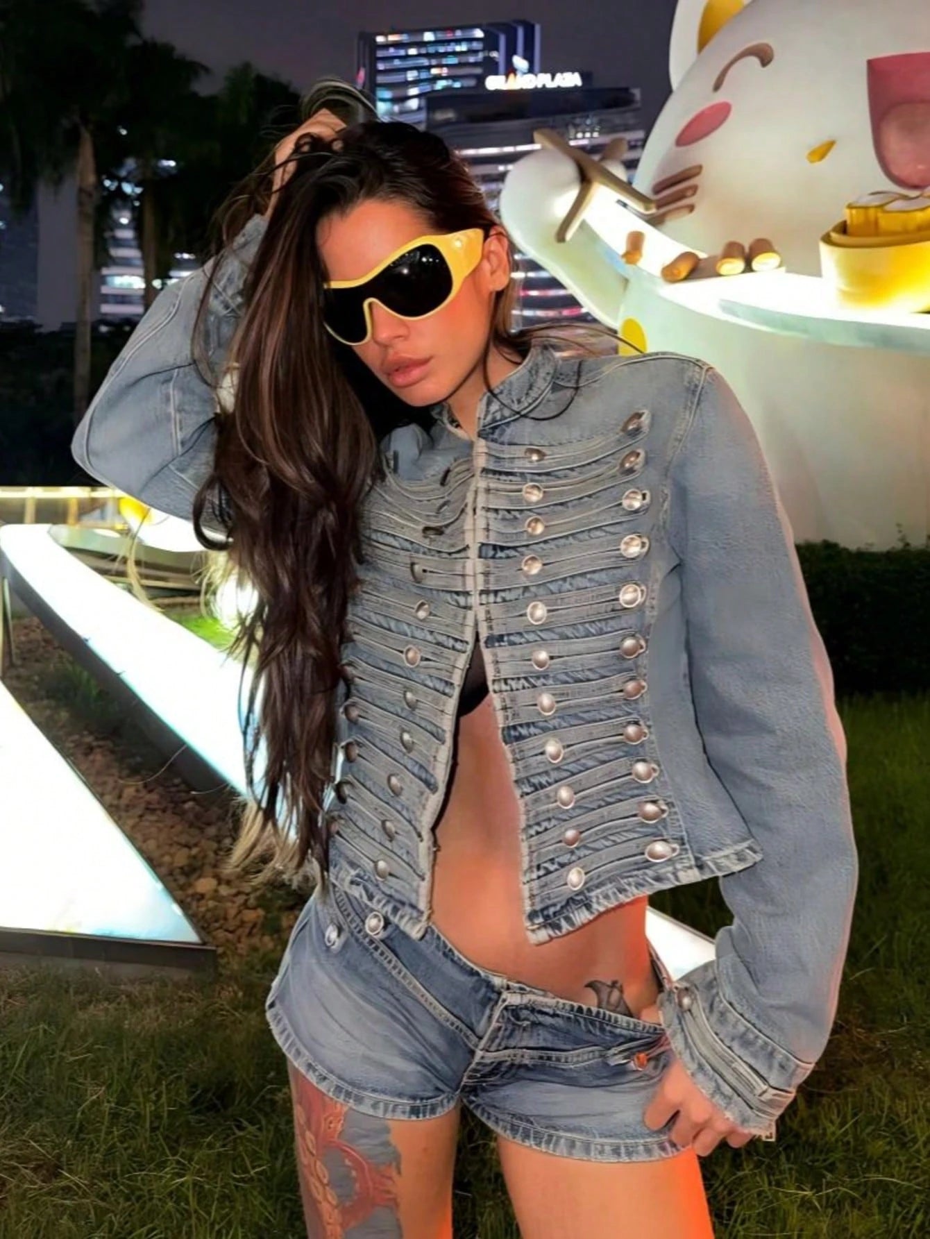 Chaqueta Vaquera Corta Estilo Militar – Efecto Desgastado
